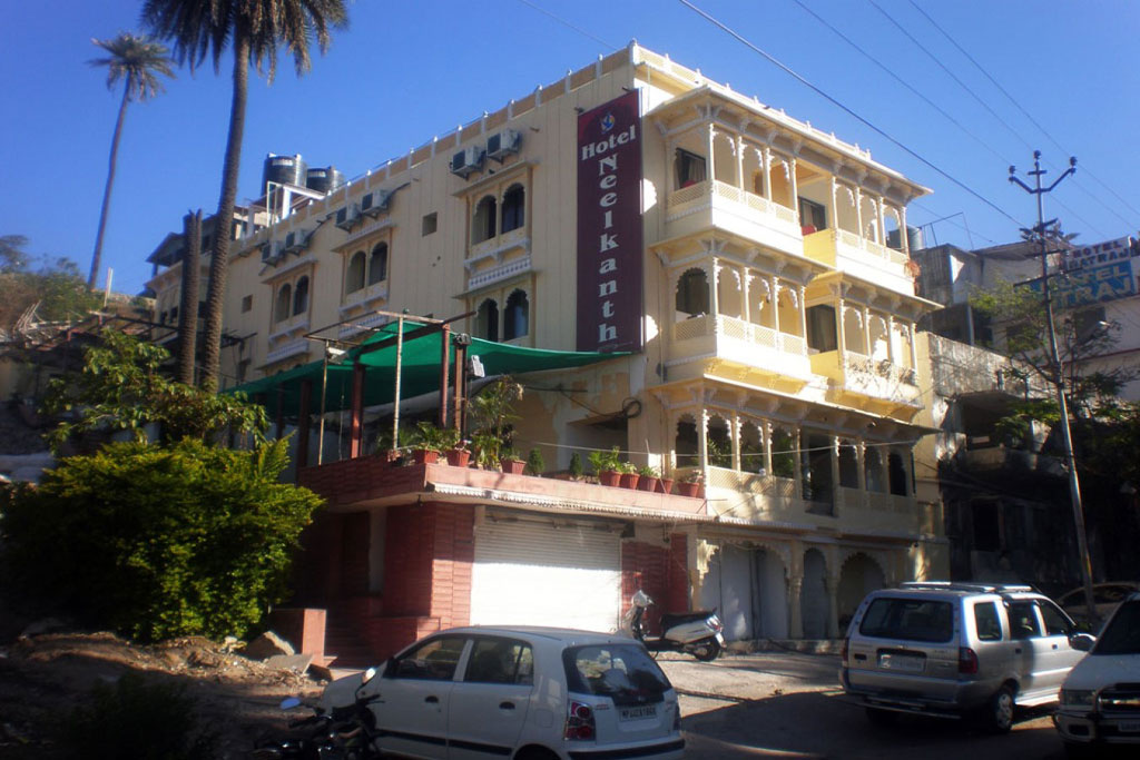 Neelkanth Hotel Mount Abu